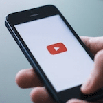 applicazione di youtube sullo smarphone